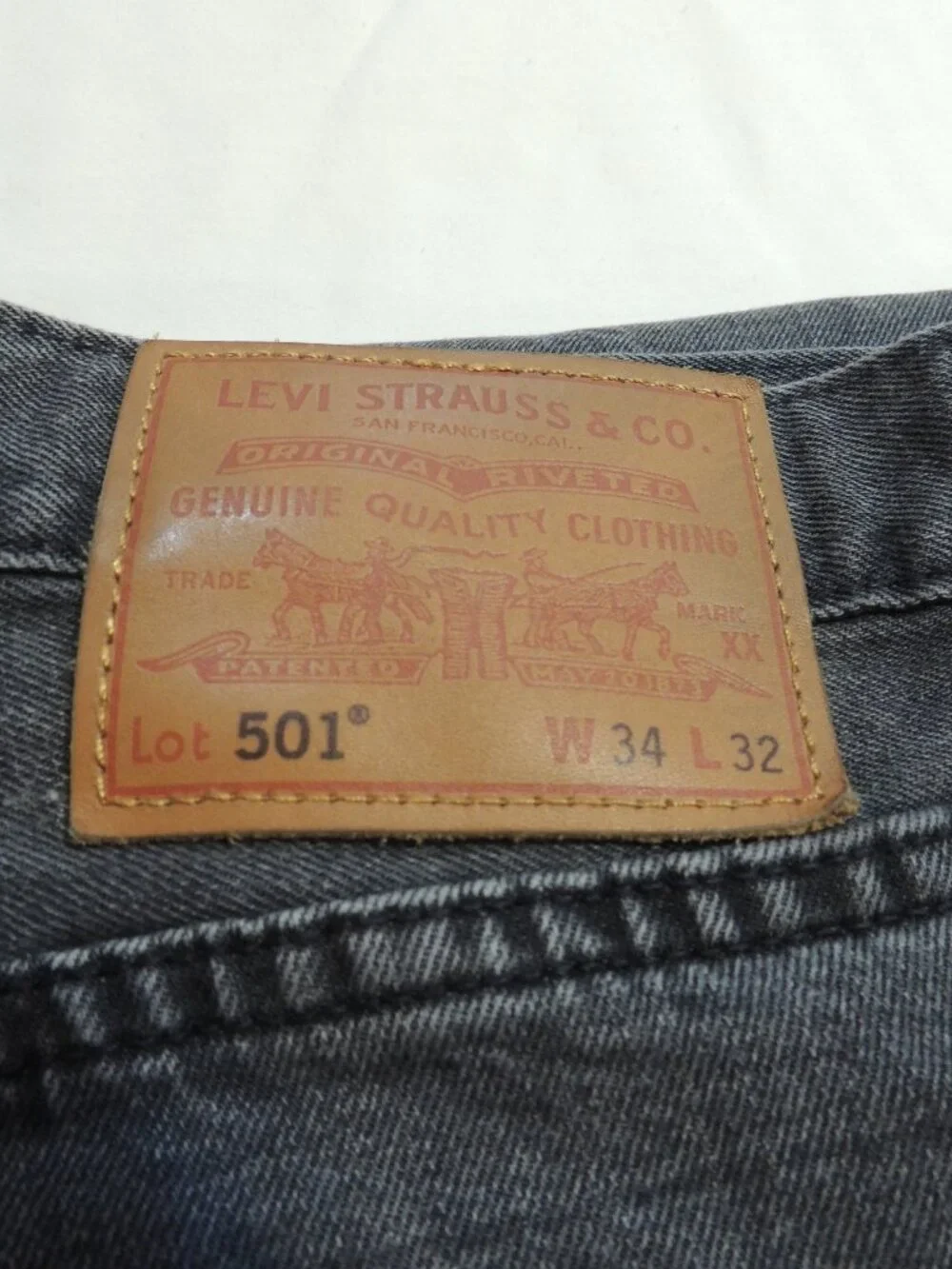 Levi 501 Jeans Y2K Men 34x32 Fade Black Large E Pockets Button Fly Denim Jeans